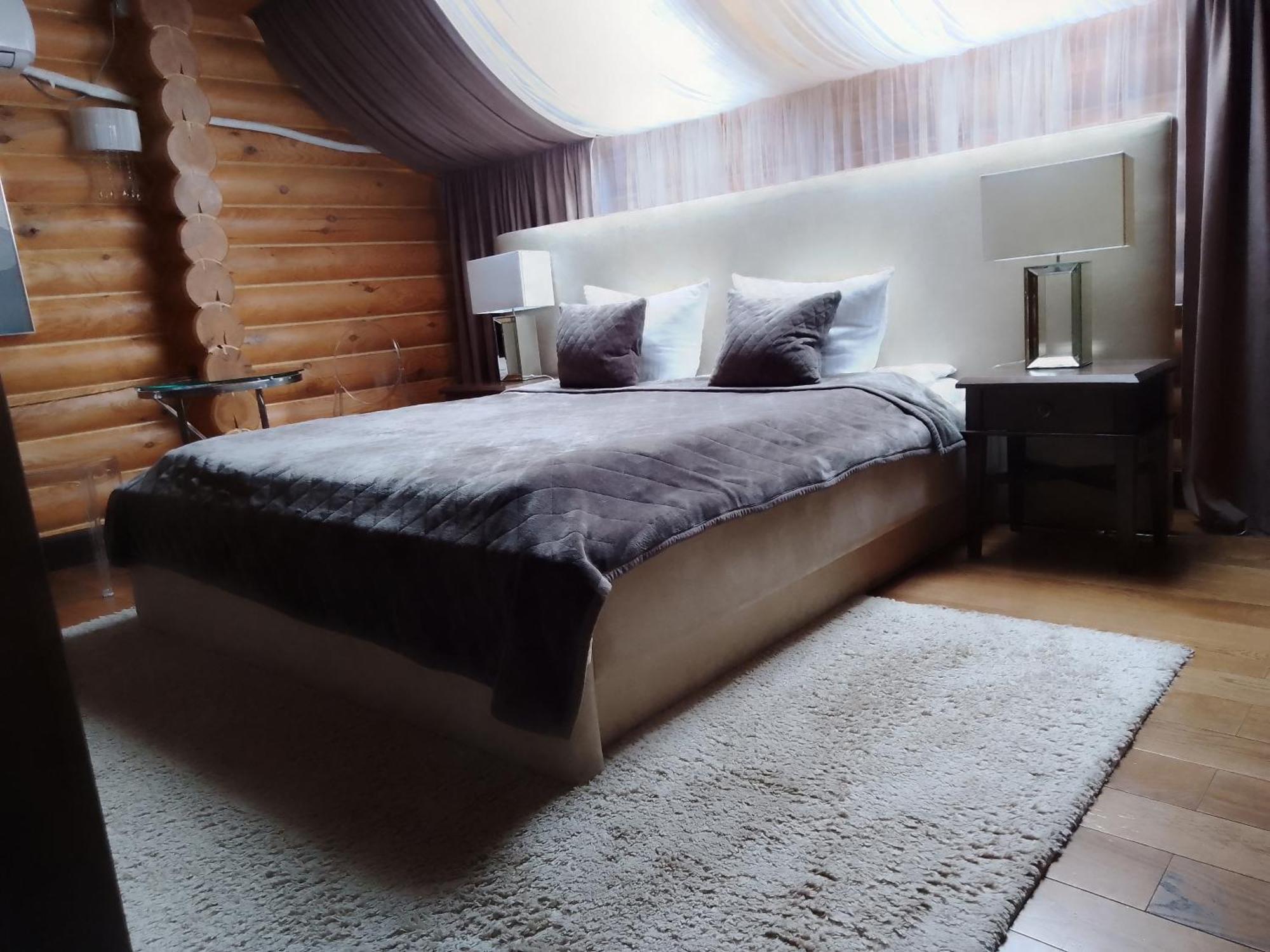 Hotel Golden Lion & Spa Tynnoye エクステリア 写真
