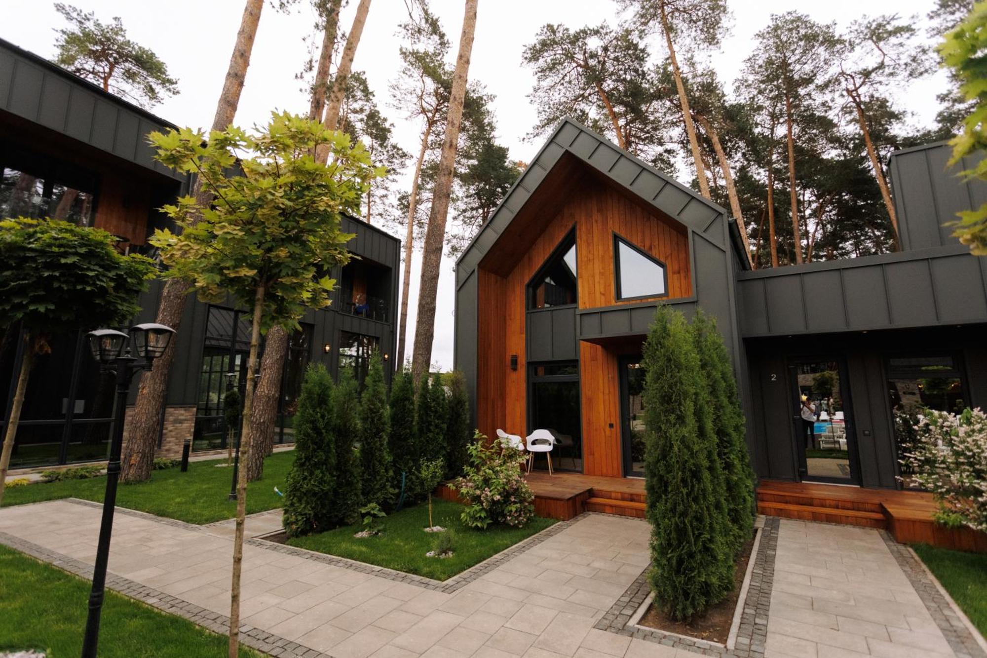 Hotel Golden Lion & Spa Tynnoye エクステリア 写真