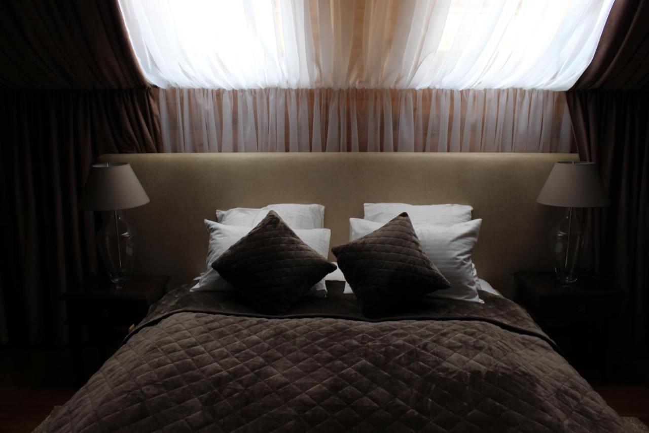 Hotel Golden Lion & Spa Tynnoye エクステリア 写真